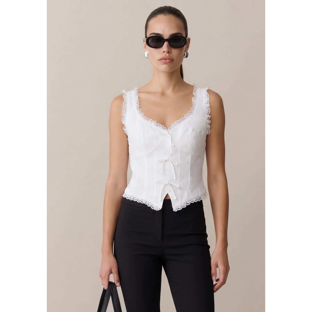 NWT Kourt White Giogia Linen Top with Bows - Size 4